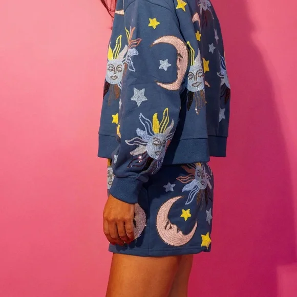 Queen of Sparkles Midnight Blue Stars & Moon Henley Short S - Picture 2 of 3